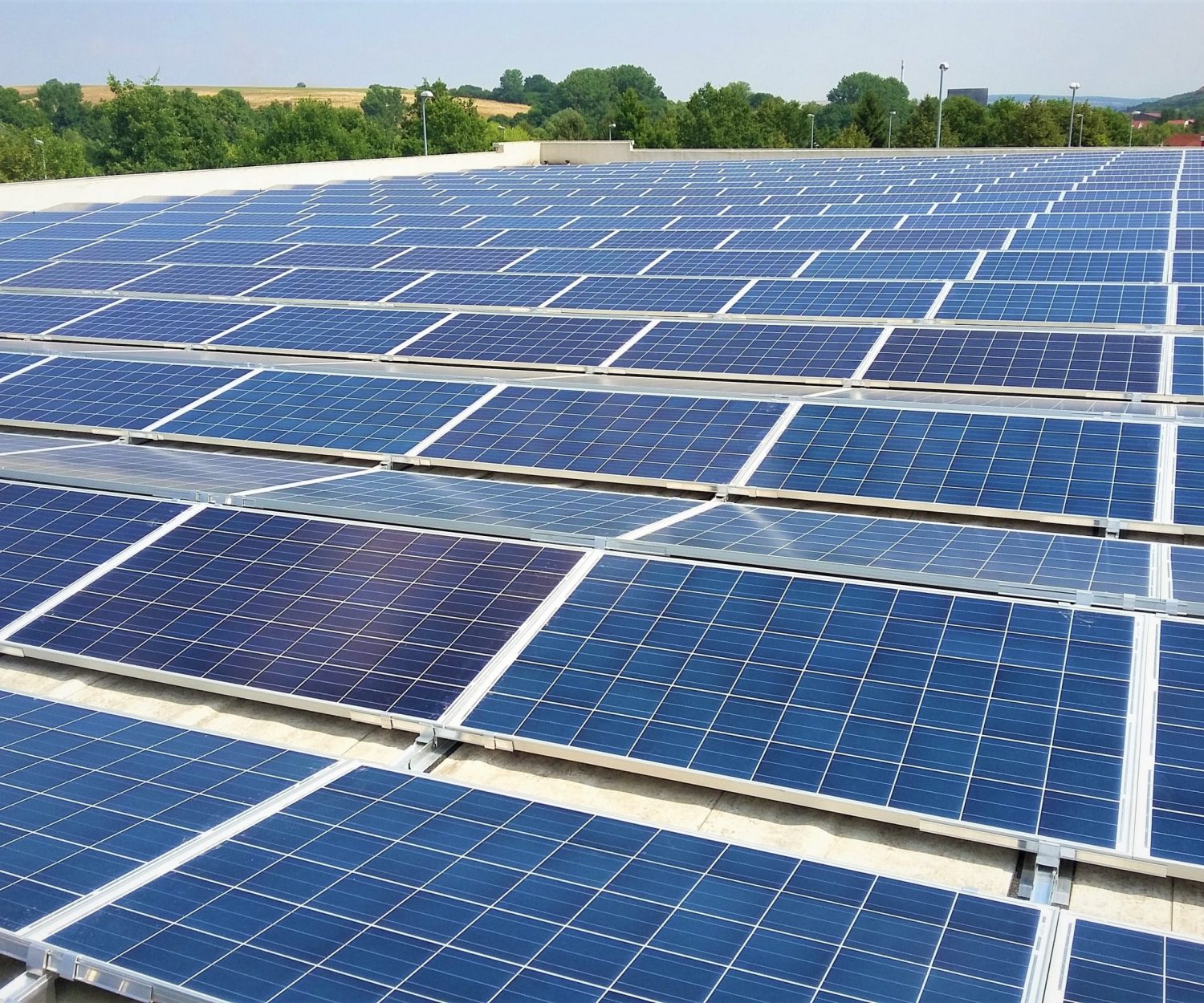 Photovoltaik Analage auf Rechenzentrum